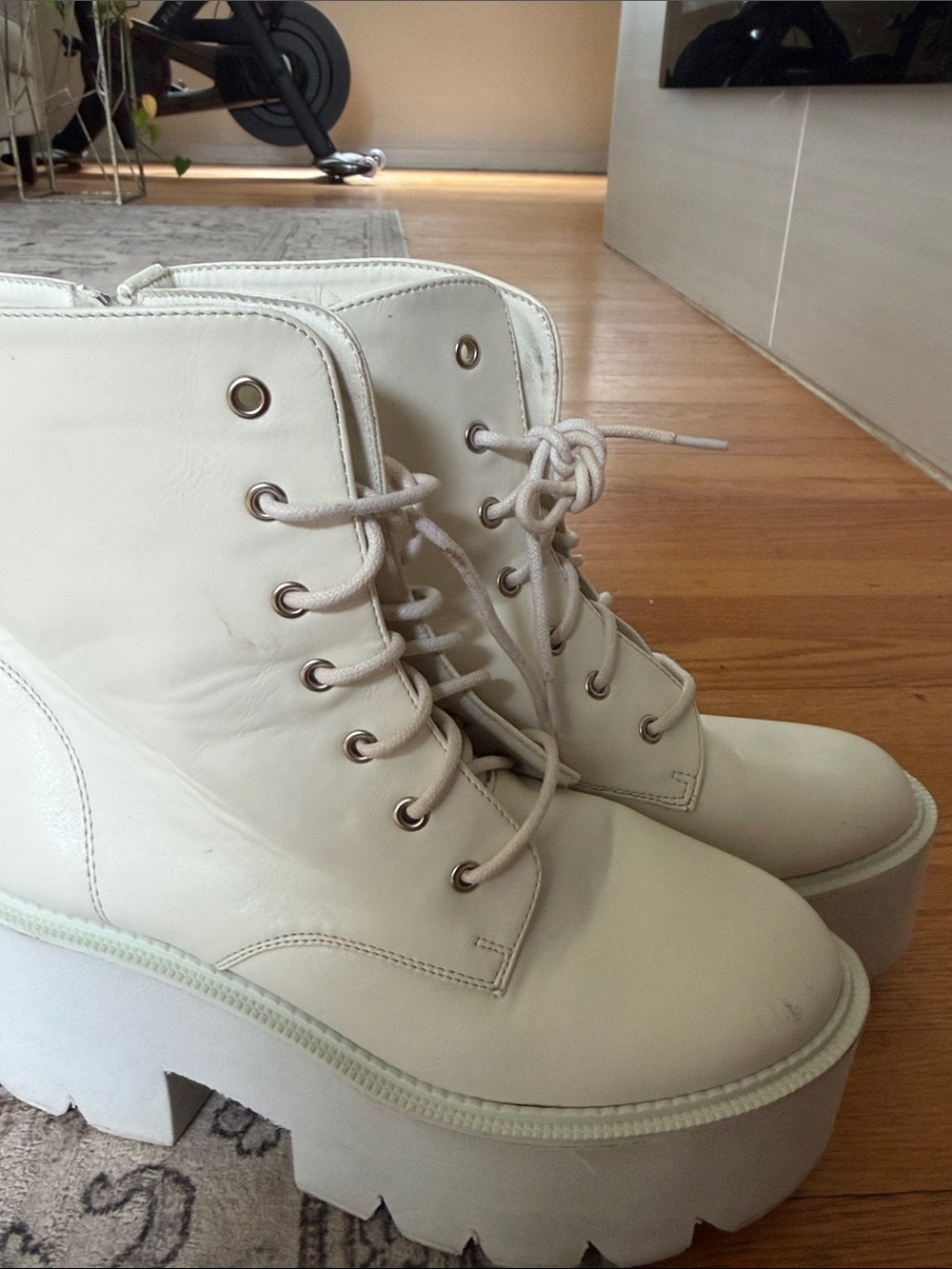 RAVE EDM Womens Platform Lace-Up Ankle Boots in White
